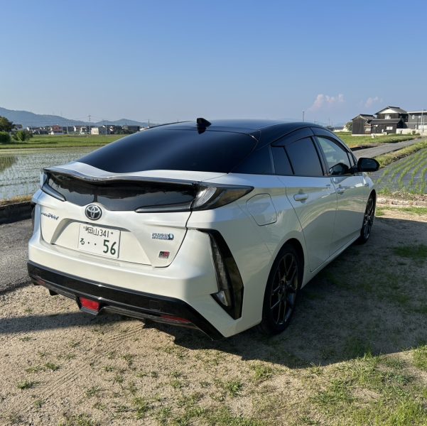 GRプリウスPHV5