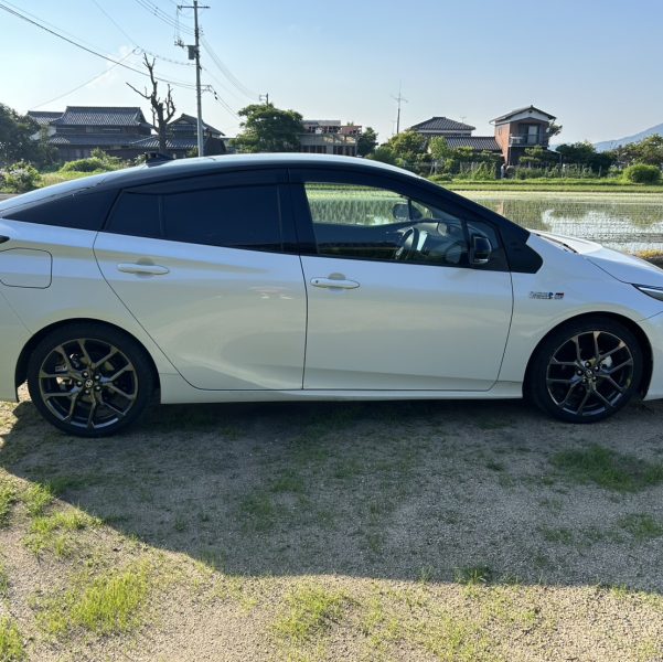 GRプリウスPHV１